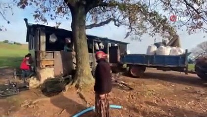 Son Yörükler kendi elleriyle yaptıkları evi yine elleriyle yıkıyor
