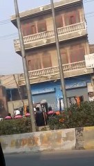 Shar mein khula Aam firing