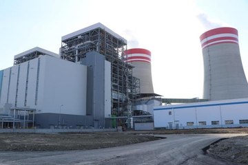 Bakan Yardımcısı Bayraktar, EMBA Hunutlu Termik Santrali'ni ziyaret etti