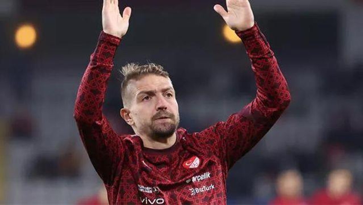 Caner Erkin Fatih Karagümrük'ten ayrıldı mı? Caner Erkin nereye transfer oldu, hangi kulübe gitti?