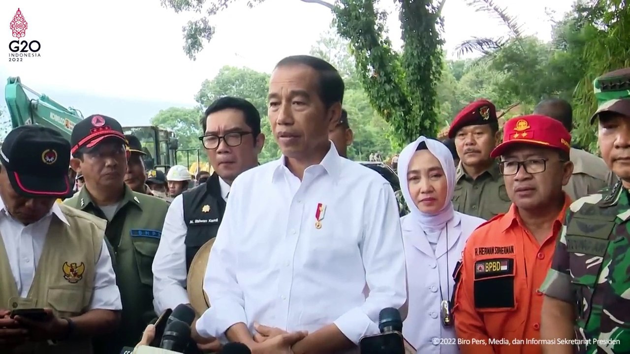 Presiden Jokowi Tinjau Langsung Korban Gempa di Cianjur...Ini Keterangan Beliau.