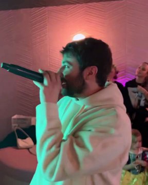 Louane son look improbable, clin d'oeil remarqué : elle fête son anniversaire, séparée de son boyfriend