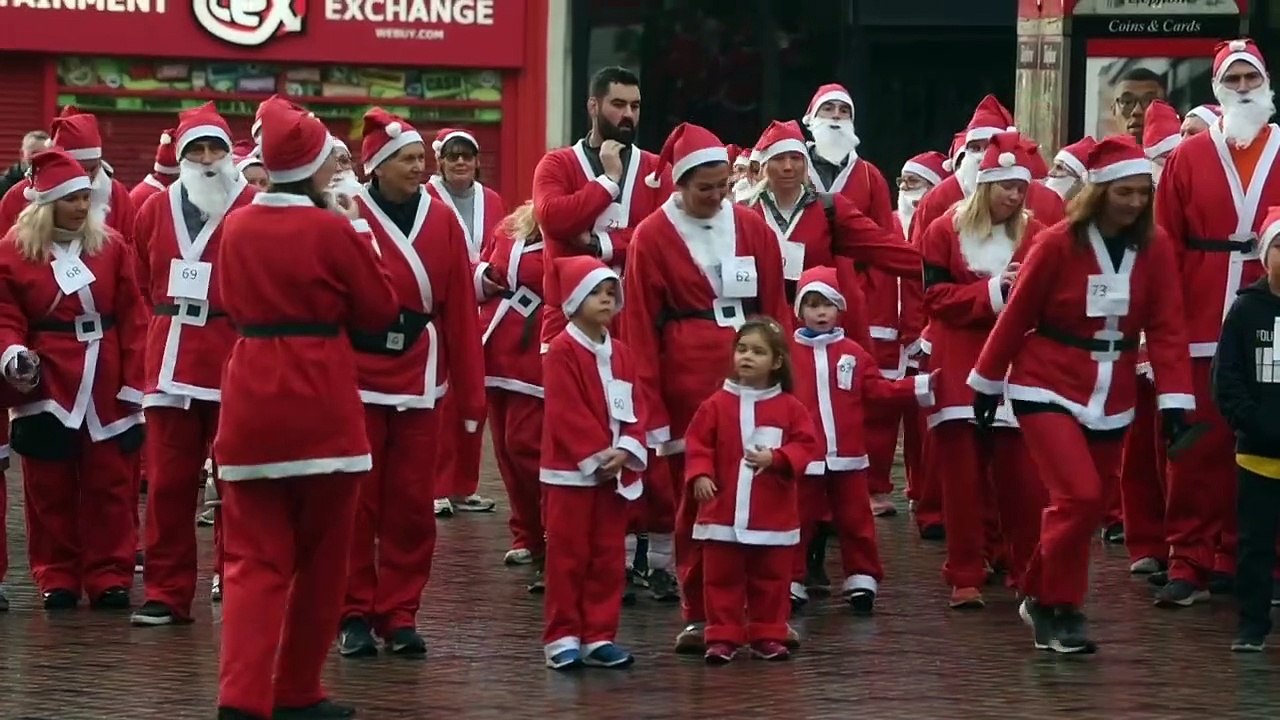 The Wakefield Hospice Santa Dash
