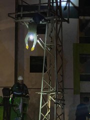 DİYARBAKIR'DA YÜKSEK GERİLİM HATTINA ÇIKAN KİŞİ, ASILI KALMIŞ HALDE ÖLÜ BULUNDU