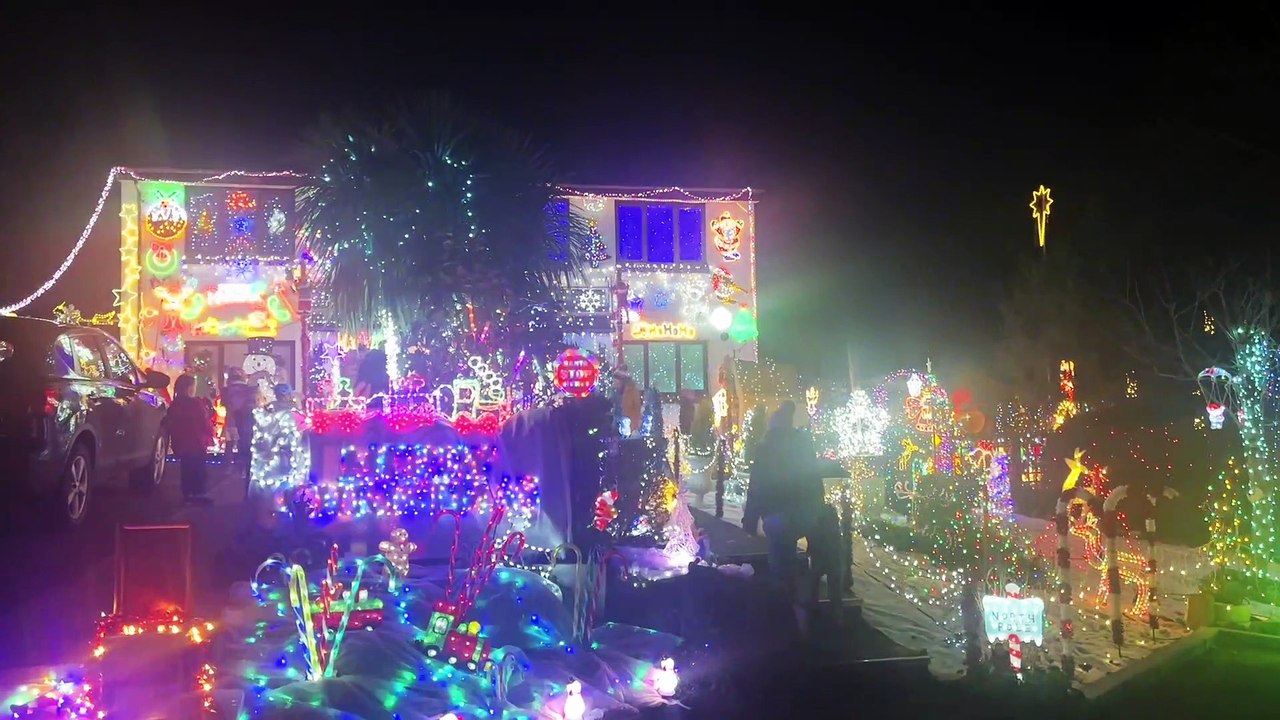 Oak Rd Christmas Lights video Dailymotion