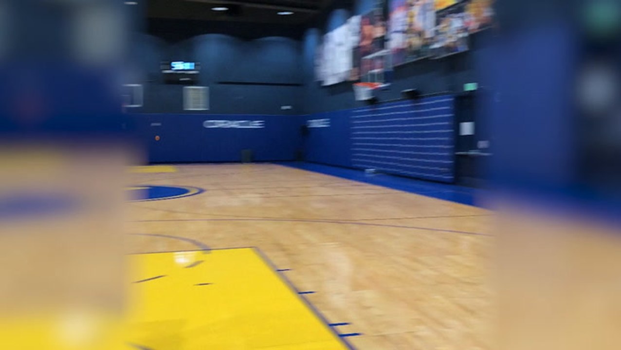 Steph Curry Makes Absurd Full Court Shots