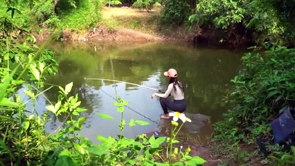 fishing girls with tradisional