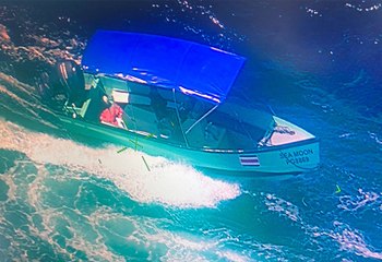 tn7-Tras-intenso-operativo-ubican-lancha-que-estaba-desaparecida-en-playa-Ballena-041222