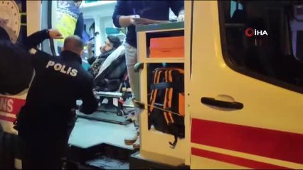 Cadde ortasında bacağından bıçaklandı, can havliyle kaçıp esnaftan yardım istedi