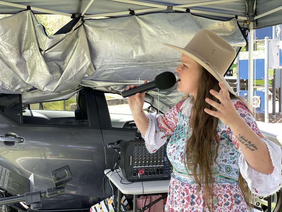 Kooralbyn singer ready to rock, December 5, 2022, Beaudesert Times