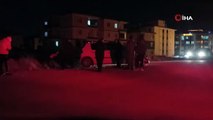 Kontrolden çıkan araç park halindeki otomobile çarptı: 2 yaralı