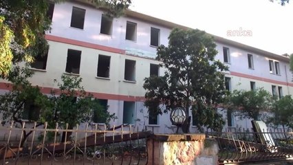 Burhaniye'de 50 Yıllık Devlet Hastanesi Yıkılıyor