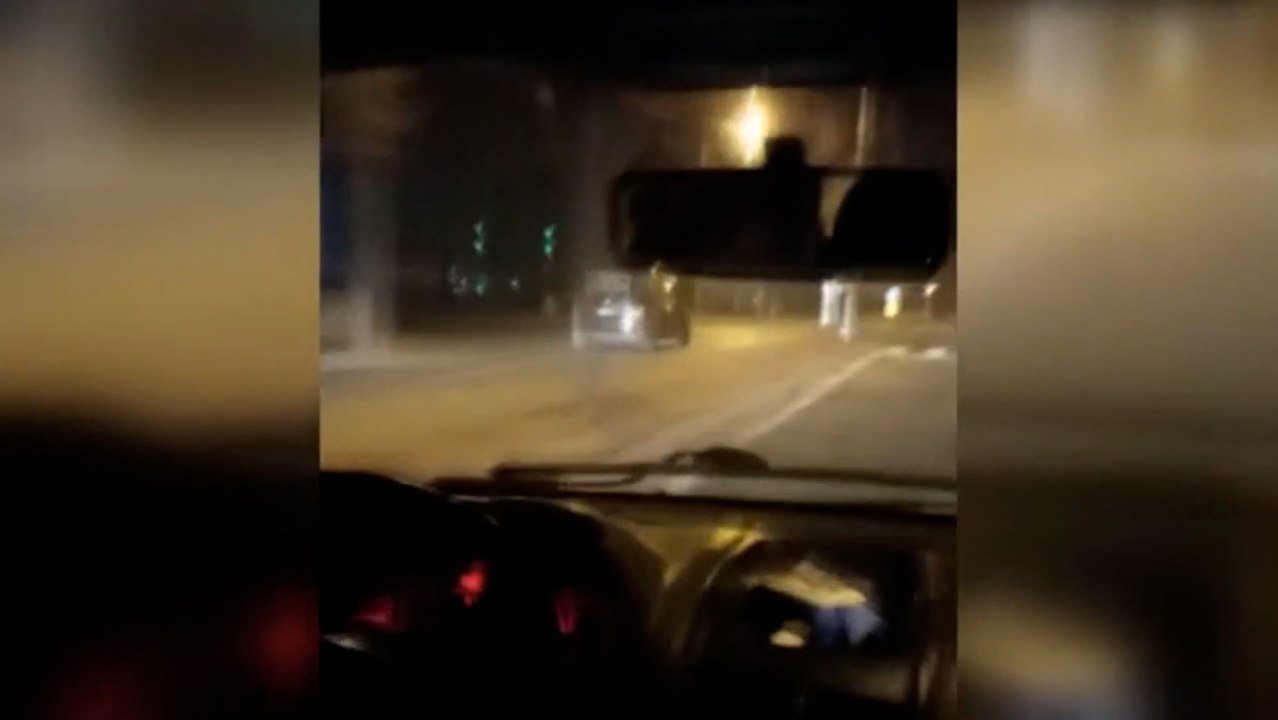 Uyuşturucu yüklü araçla polise ateş açıp kaçmaya çalıştılar