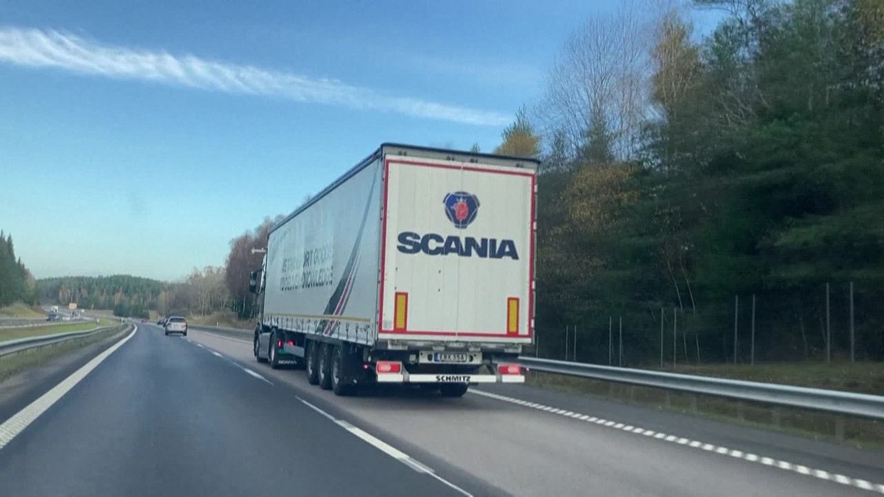 Sur la route du futur avec des camions de livraison autonomes