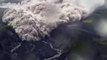مقاطع فيديو مرعبة توثق لحظات ثوران بركان سيميرو في إندونيسيا