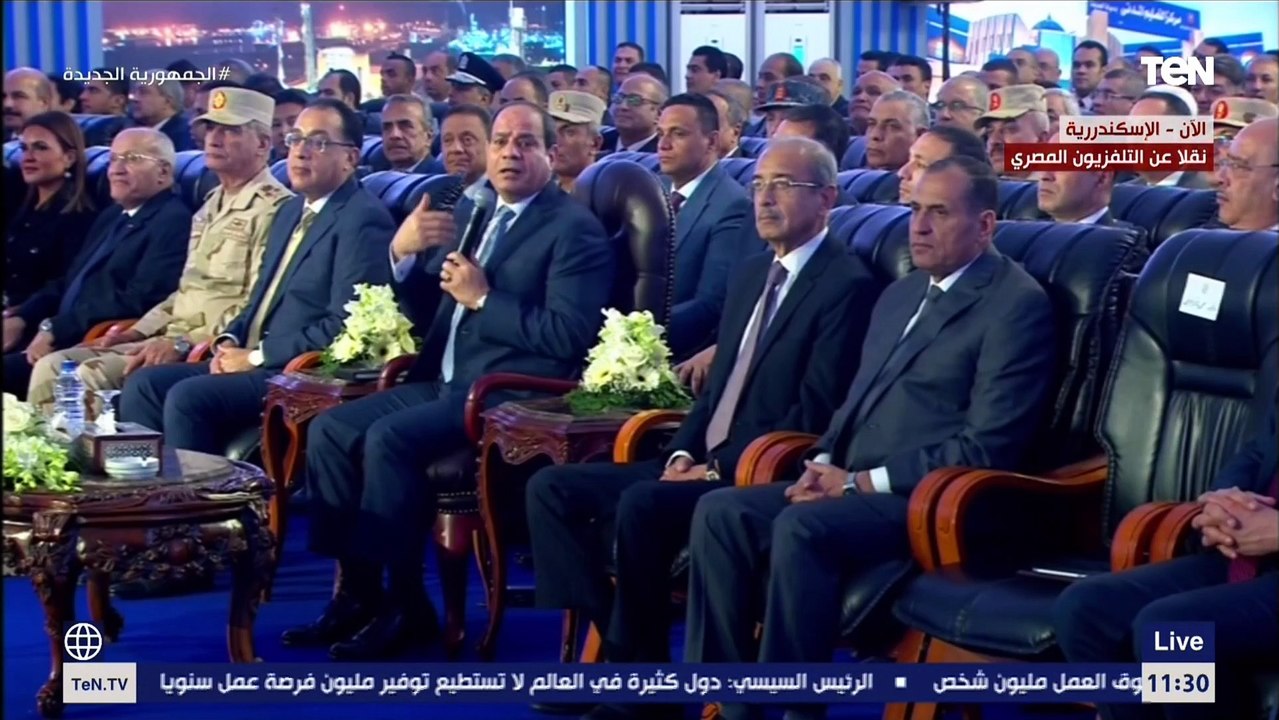الرئيس السيسى يشاهد فيلما تسجيليا عن مشروعات "بشاير الخير"