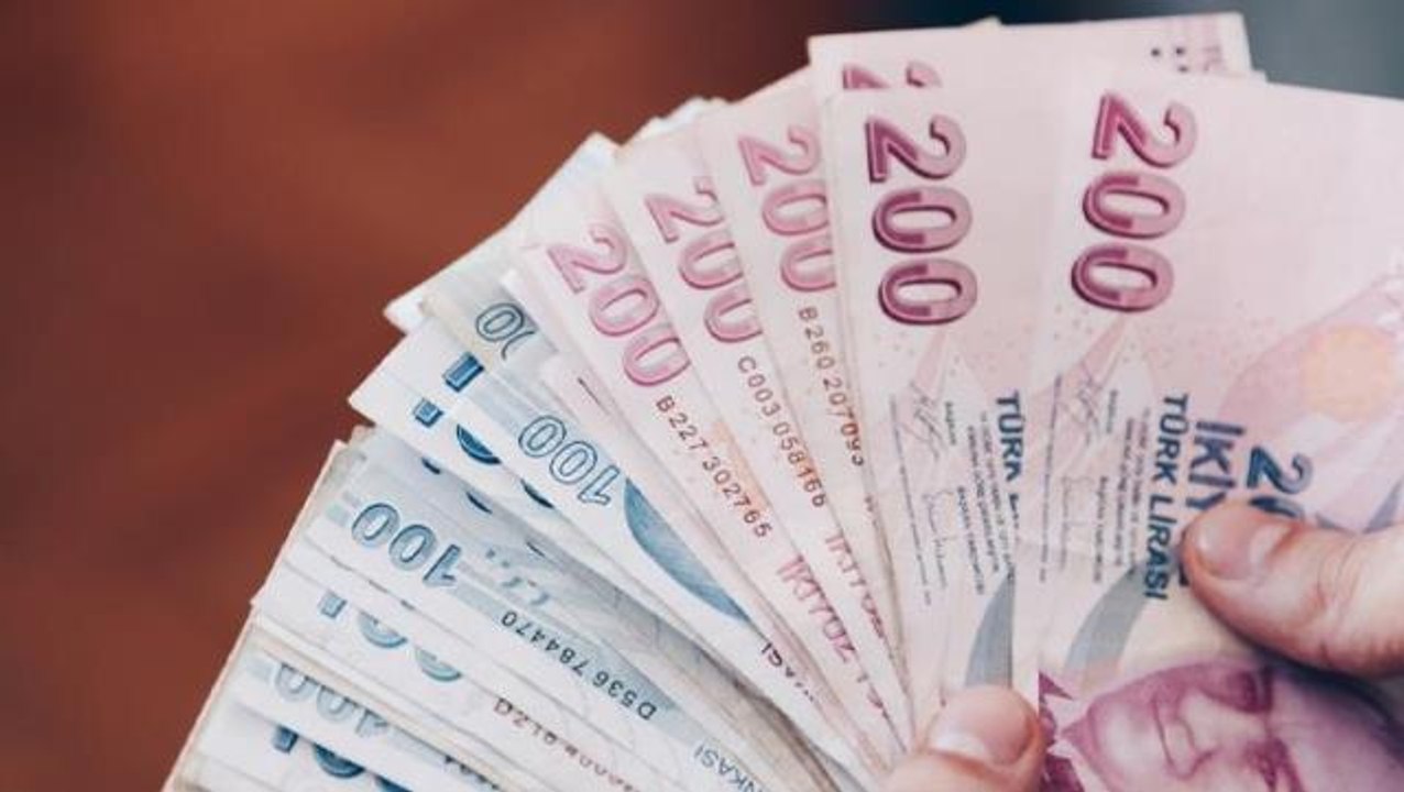 DİSK asgari ücret talebini açıkladı: Net 13 bin 200 TL olmalı, enflasyon tek haneye düşene kadar yılda 4 kez güncellemeli