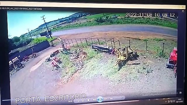 Policial militar rodoviário morre após colisão frontal com caminhão na BR-163, no Paraná