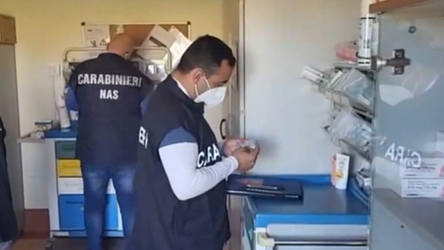 Controlli dei Nas in ospedali e Rsa: scoperti 165 sanitari irregolari (05.12.22)