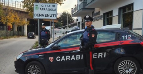 Rapine violente a tabaccai, sei fermi nel Napoletano
