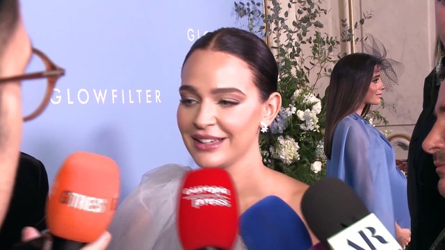 Laura Escanes comparte su piel real y sin filtros en las redes sociales