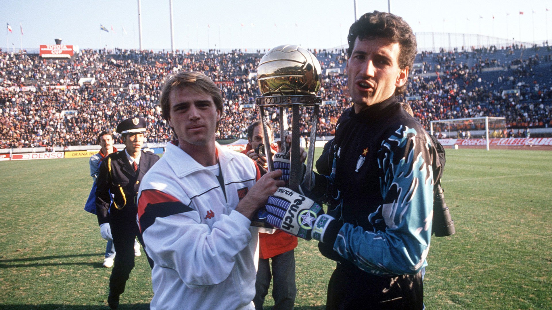 Rivista Forza Milan n.11 - 1990 - Gullit e Donadoni - Luci a San Siro