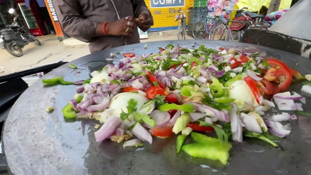 Popular Boiled Egg Fry of Bihar - Indian Street Food