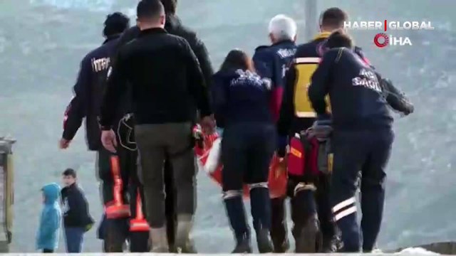 Hakkari'de silahlı saldırı: Biri kadın 3 kişi silahla öldürüldü