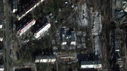 Satellitenbilder zeigen: Russen bauen Mariupol wieder auf!