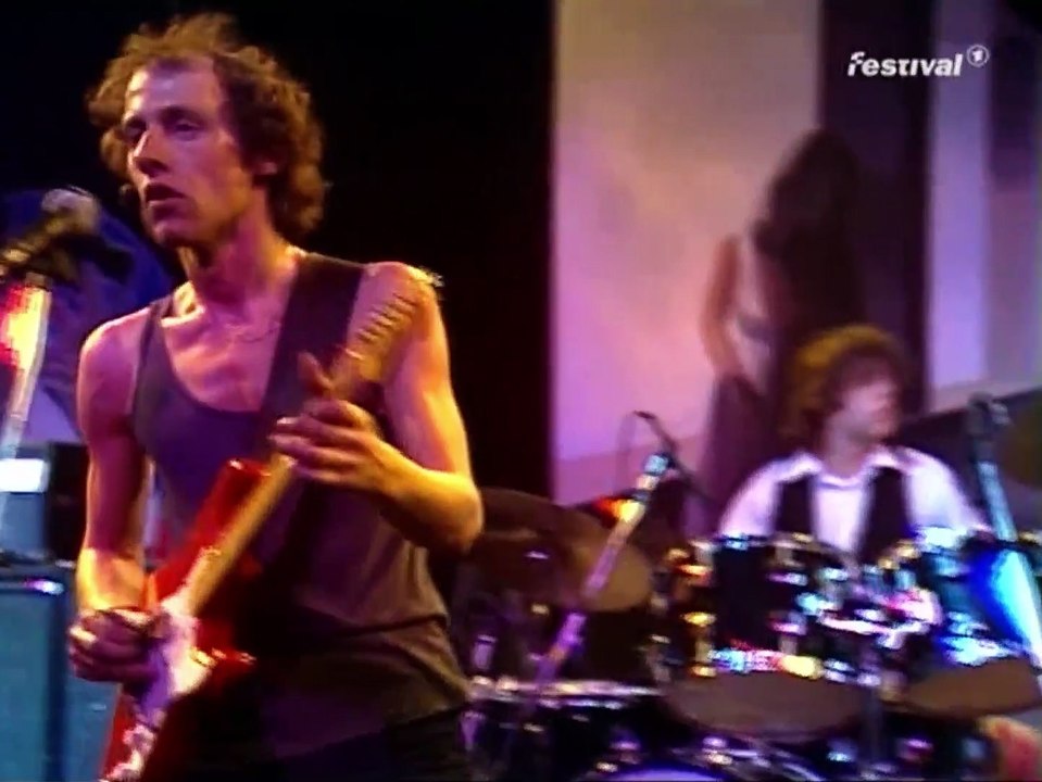 What's the Matter Baby? Dire Straits (live) video Dailymotion