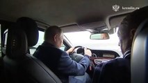 Ucraina-Russia, Putin guida auto su ponte Crimea - Video