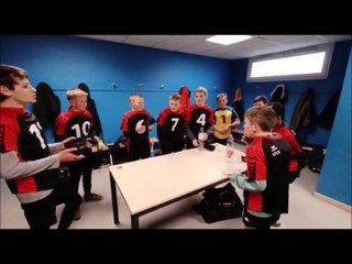 DANS LES VESTIAIRES DE NOS U13