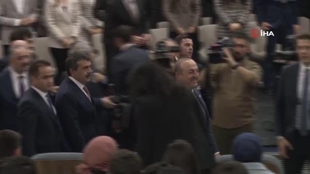 Bakan Çavuşoğlu'ndan Yunan mevkidaşına: Eski dostum nereye gitsek arkasından koşuyor