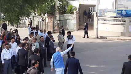 Gujarat election 2022: प्रधानमंत्री नरेन्द्र मोदी ने राणिप में किया मतदान