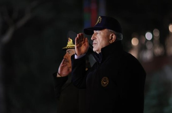 Milli Savunma Bakanı Akar, Azerbaycan Savunma Bakanı Orgeneral Hasanov ile görüştü