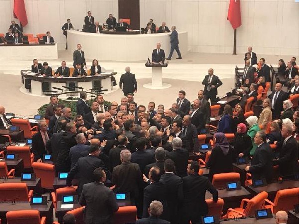 Fuat Oktay: Enflasyon oranı tek hanelere düşürülecek (4)