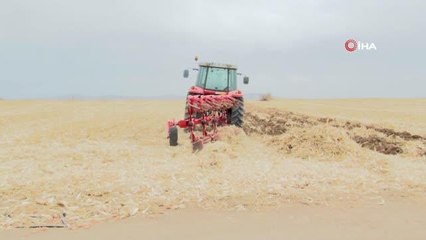 Çiftçilerin sıkı toprakta zorlu nadas mesaisi başladı