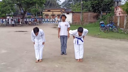 কুমিতে প্রশিক্ষণের মহড়া।