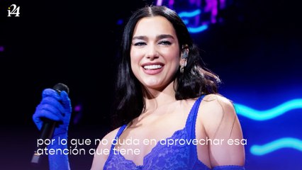 Dua Lipa cree que a las mujeres se les ha impedido explorar su lado femenino