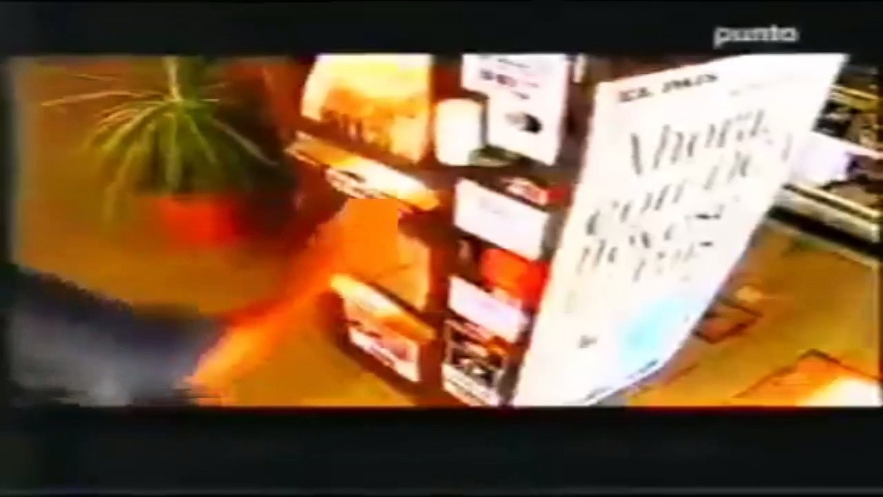 Primeras máquinas expendedoras de diraios del Uruguay - El País - Publicidad (2000)