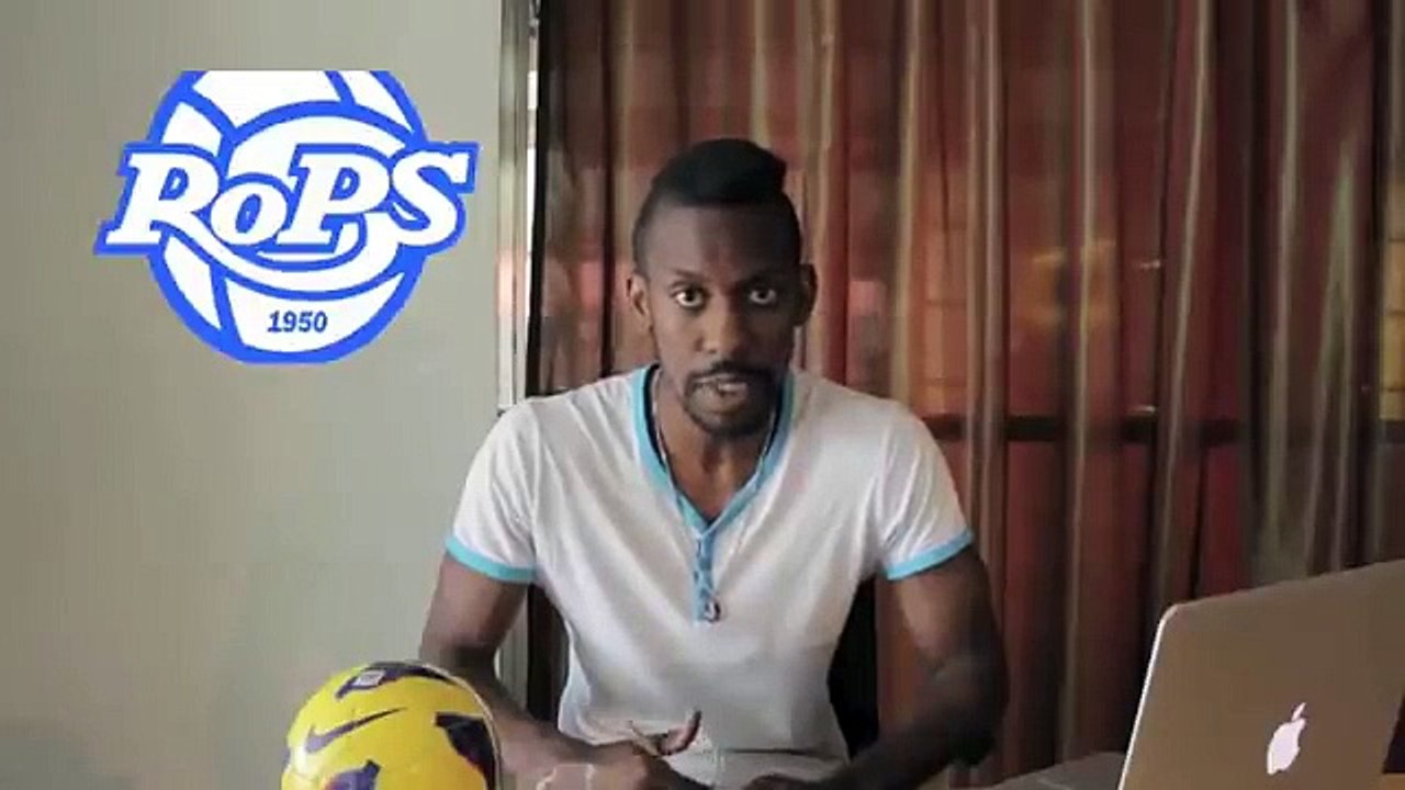 How to BECOME a PROFESSIONAL FOOTBALLER / Pro Soccer Player