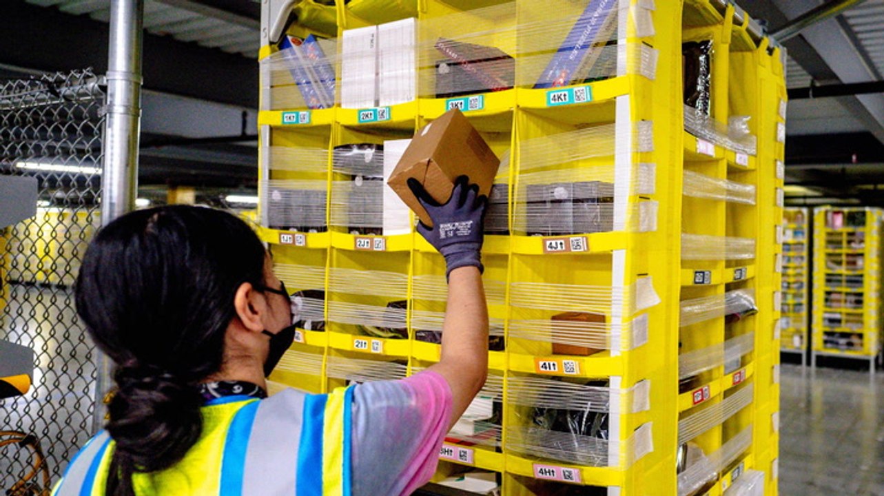 Meet the Amazon warehouse workers paying the pr...