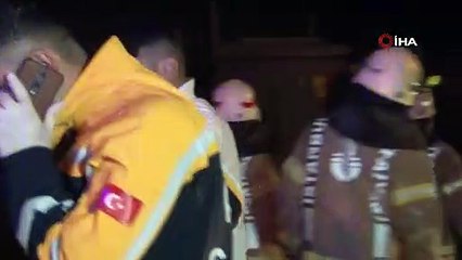 Hafriyat kamyonu devrildi: 1 ölü, 1 yaralı