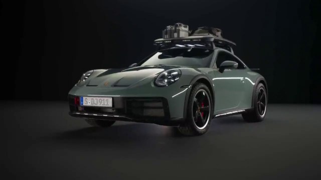 New Porsche 911- Beats a Range Rover off-road!