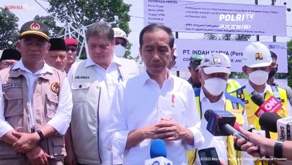 Presiden Jokowi usai Tinjau Pembangunan Rumah Tahan Gempa