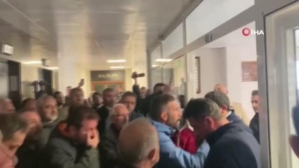 Sol Parti ve Halkevleri üyelerinden, CHP'li Hopa Belediye Başkanı Ekmekçi'ye 'yeşil alan' tepkisi