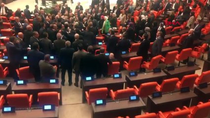 AK Partililere küfreden CHP’li sözde vekile cezası gecikmedi! “Doğruyu söylemeyen …….”