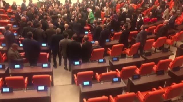 MECLİS BÜTÇE GÖRÜŞMELERİNDE TANSİYON YÜKSELDİ