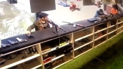 Tuzla'da poligonda 8 bin TL'lik silah hırsızlığı kamerada