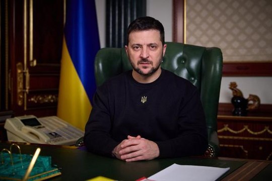 Rusya, Ukrayna'ya füze saldırısı düzenlerken Kursk'ta bir petrol deposu drone ile vuruldu